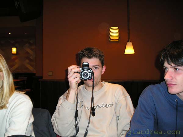 06-03-2004_00.07.15