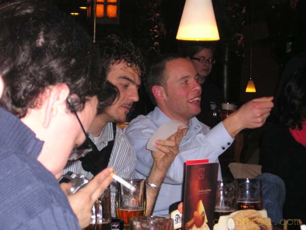 06-03-2004_00.39.41
